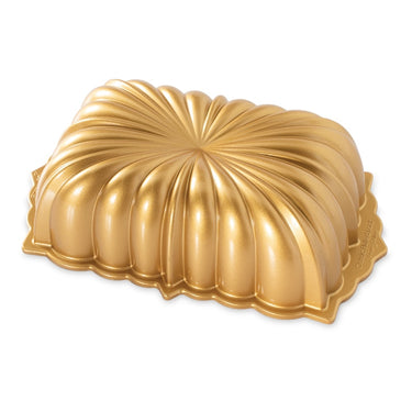 Nordic Ware Classic Fluted Loaf Pan - outside detail
